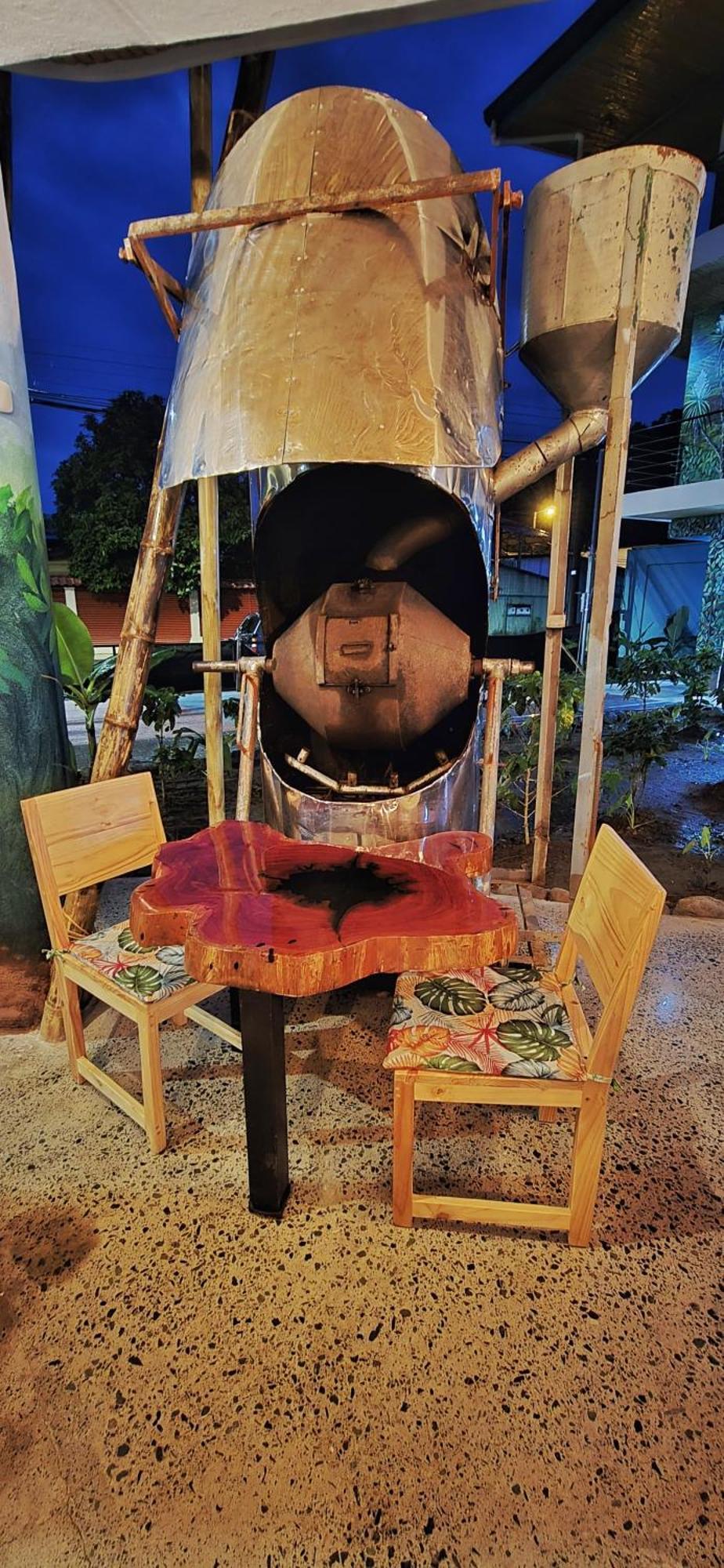 Bonding Coffee Roaster Cafe & Hotel Quepos Extérieur photo